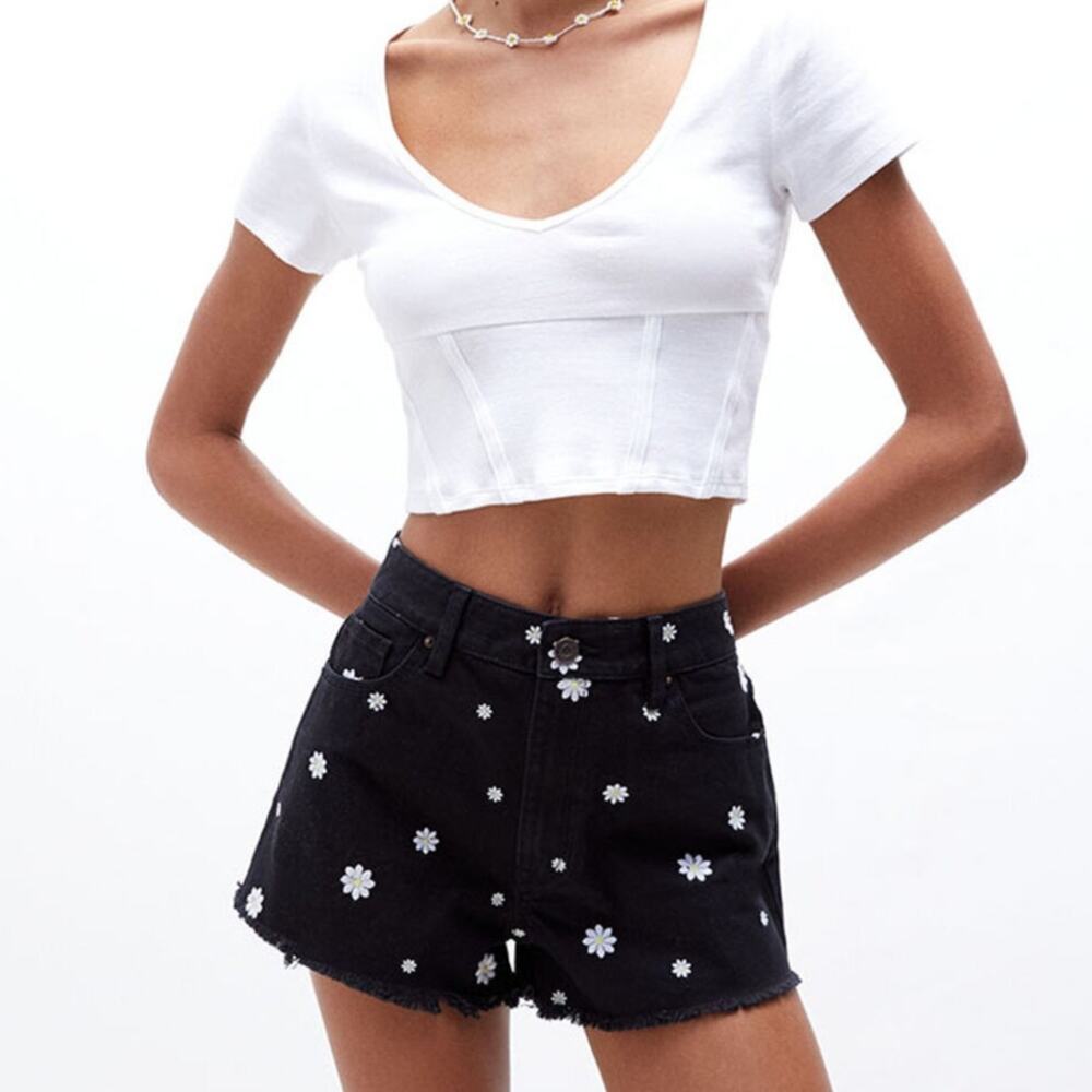 Pacsun‎ Women’s Eco Daisy Embroidered High Rise Festival Denim Short Sz 24 Black